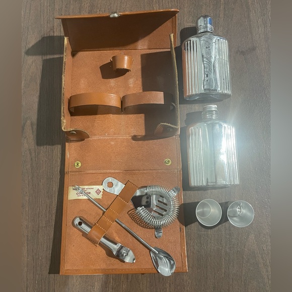 Vintage BOB Cowhide Leather Flask Shot Cup Portable Travel Bar Set - Picture 1 of 8